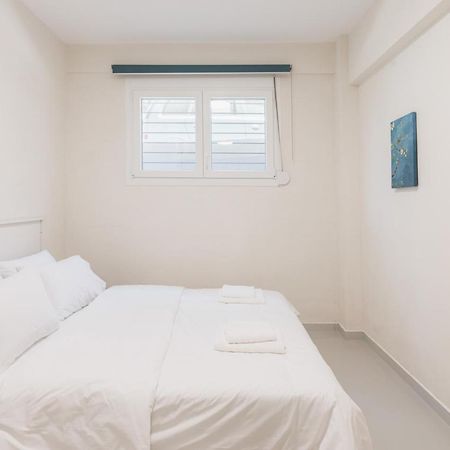 Fully Renovated Luxurious Semi-Basement Studio Atény Exteriér fotografie