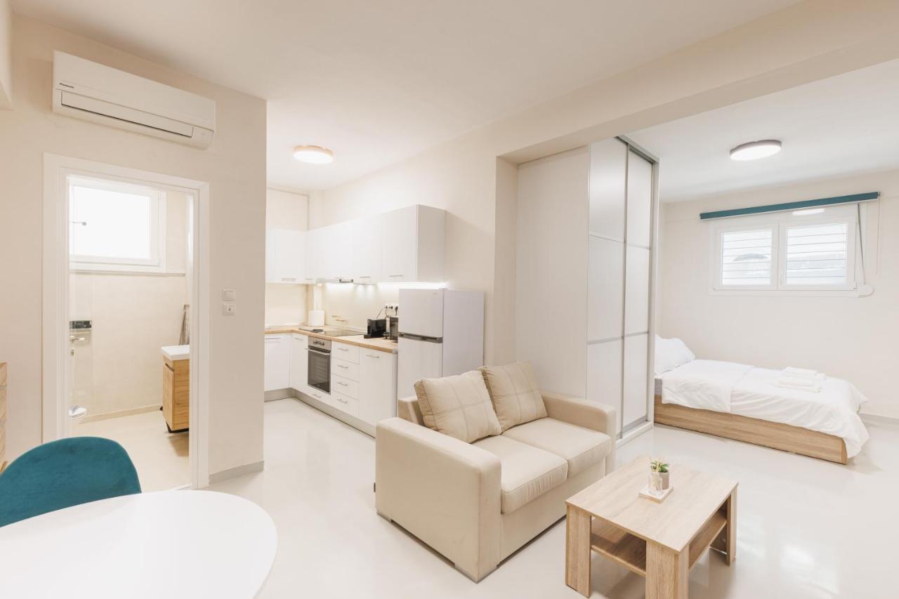 Fully Renovated Luxurious Semi-Basement Studio Atény Exteriér fotografie